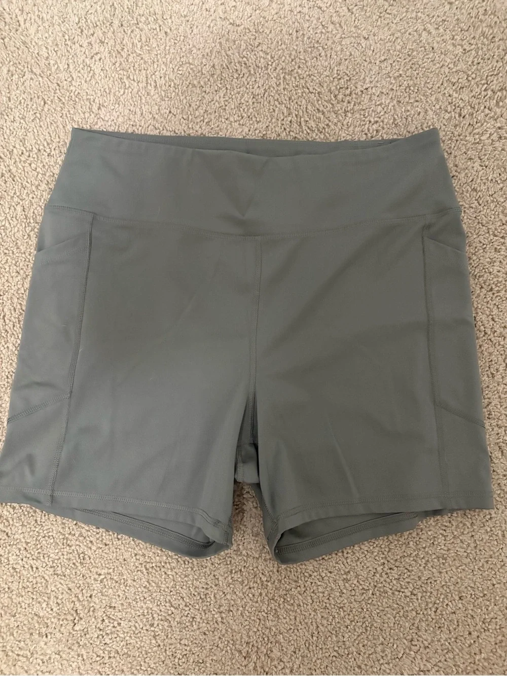 American Eagle The Everything Pocket Bike Short - Gray Green - Picture 1 of 3